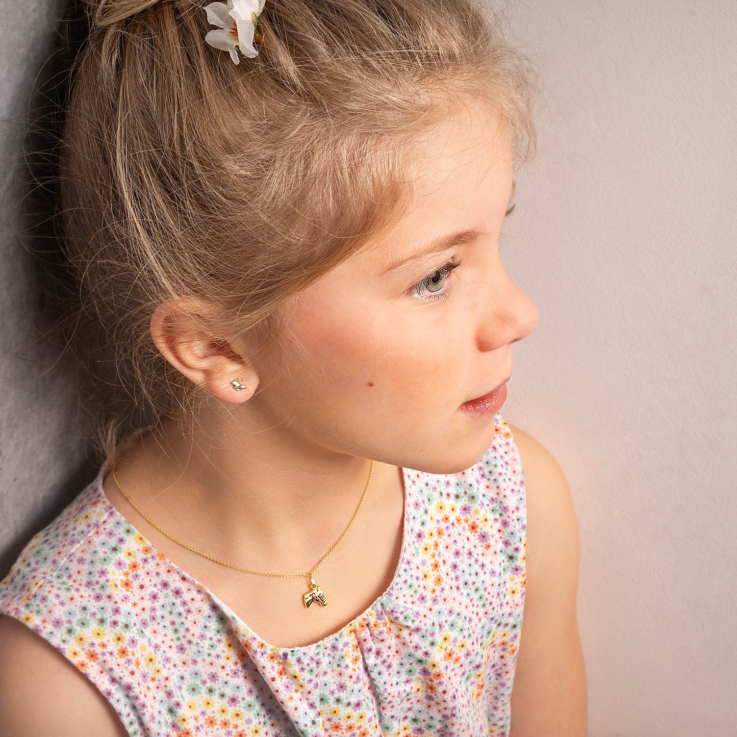 One Element Pferd Anhänger aus 333 Gelbgold