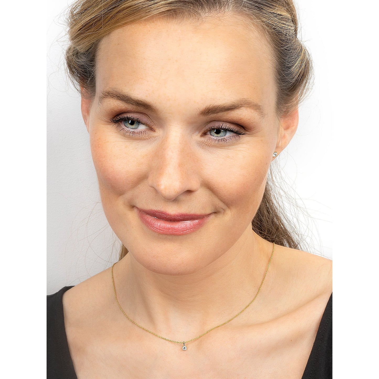 One Element 0.15 ct Diamant Brillant Anhänger aus 750 Gelbgold