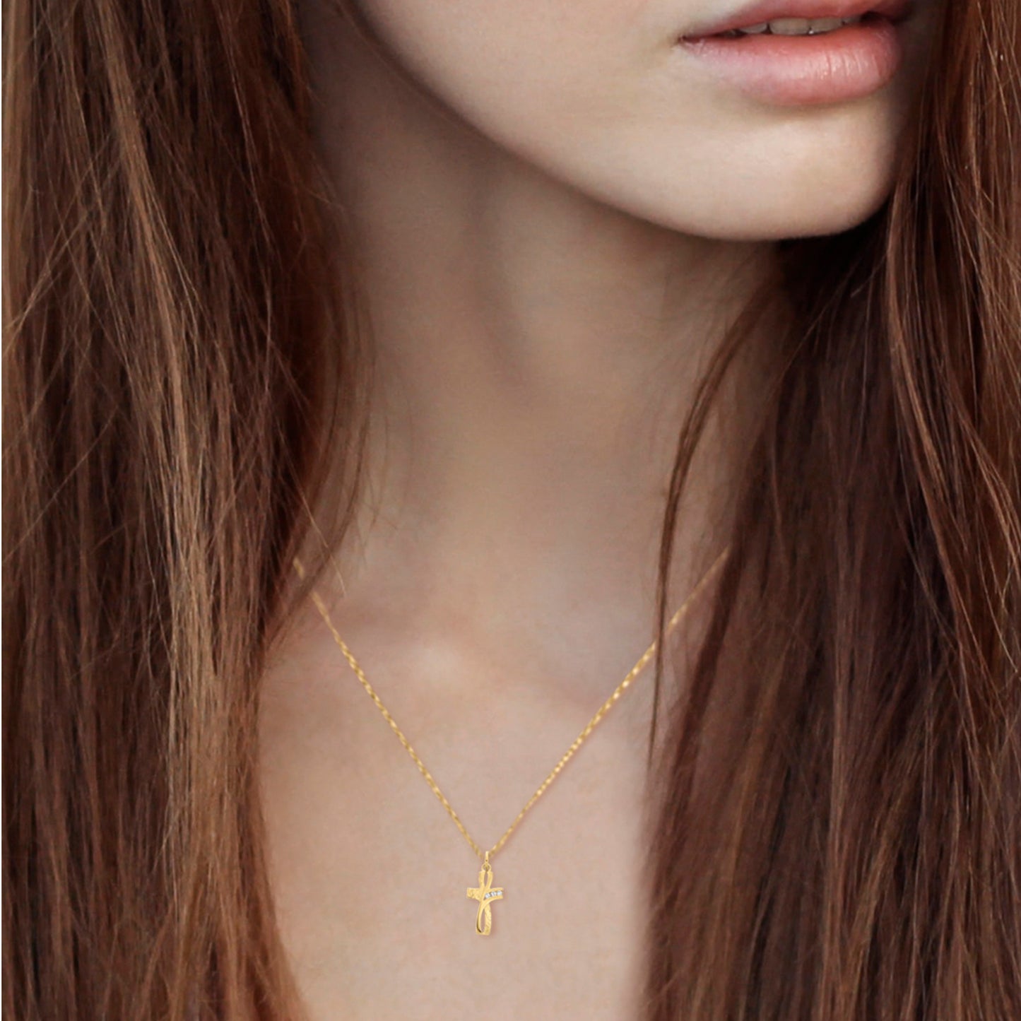 One Element Zirkonia Kreuz Anhänger aus 333 Gelbgold