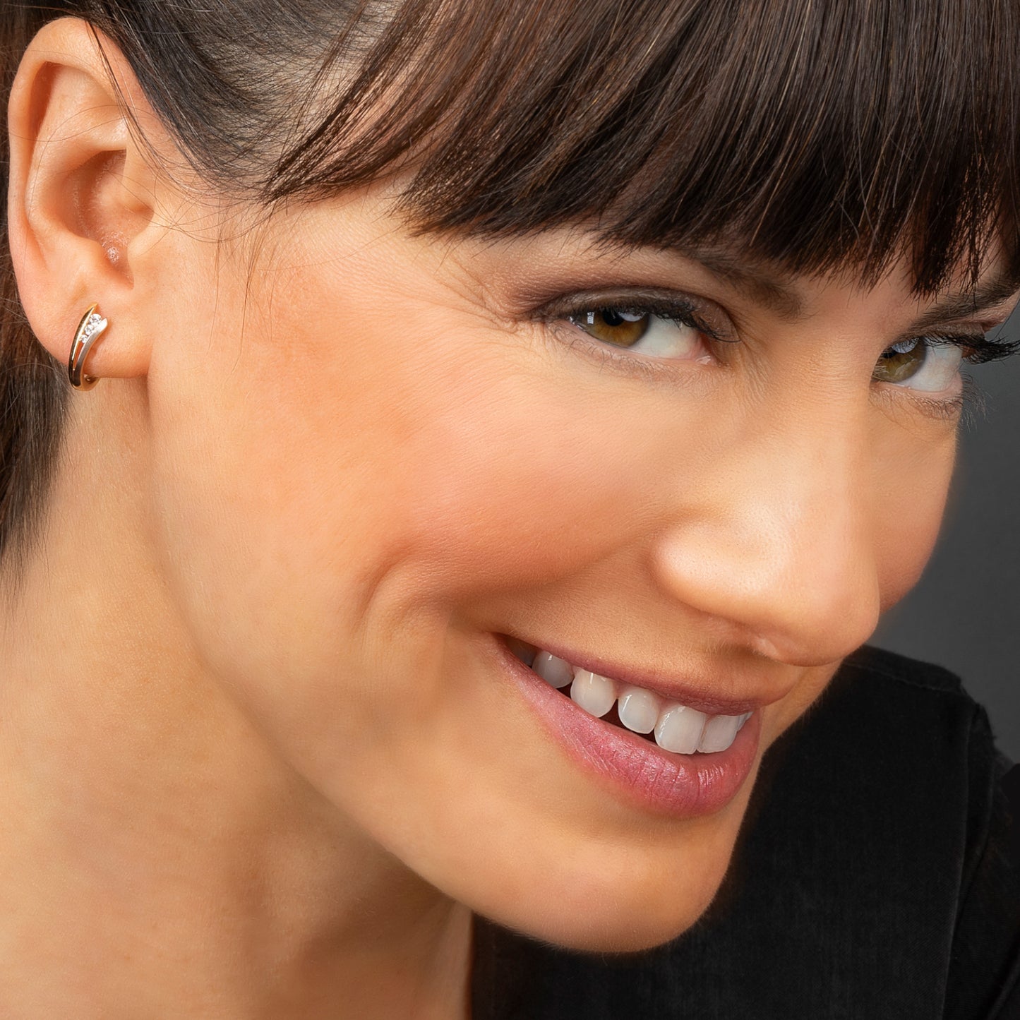 One Element Zirkonia Ohrringe Creolen aus 333 Gelbgold