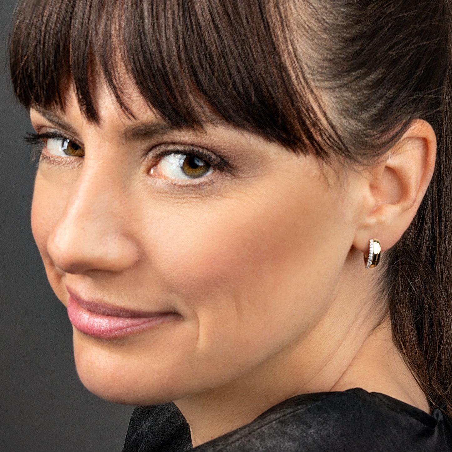 One Element Zirkonia Ohrringe Creolen aus 333 Gelbgold