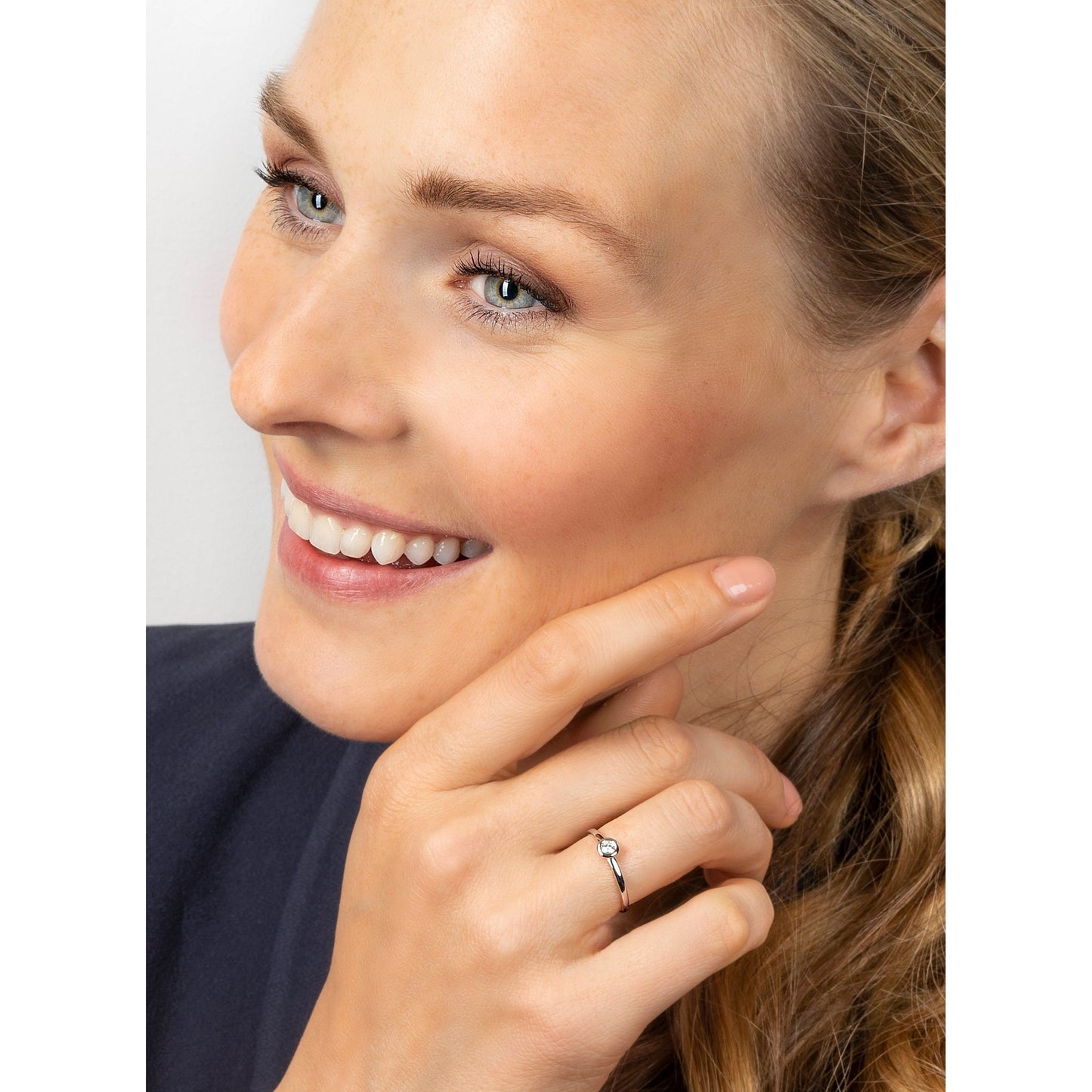 One Element 0,10 ct Brillant Diamant Ring aus 585 Weißgold