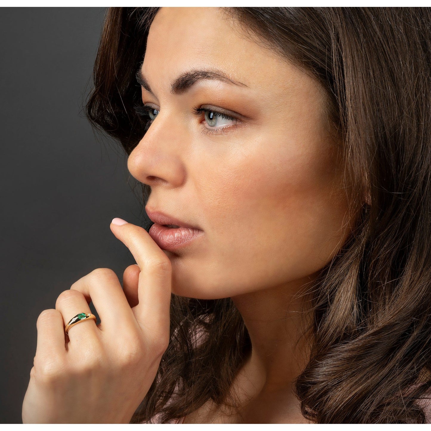 One Element 0,03 ct Brillant Diamant Smaragd Ring aus 585 Gelbgold