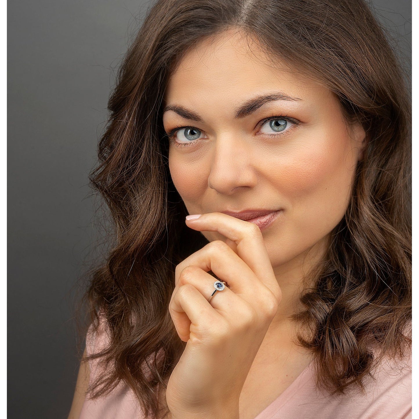 0,04 ct Diamant Brillant Safir Ring aus 585 Weißgold