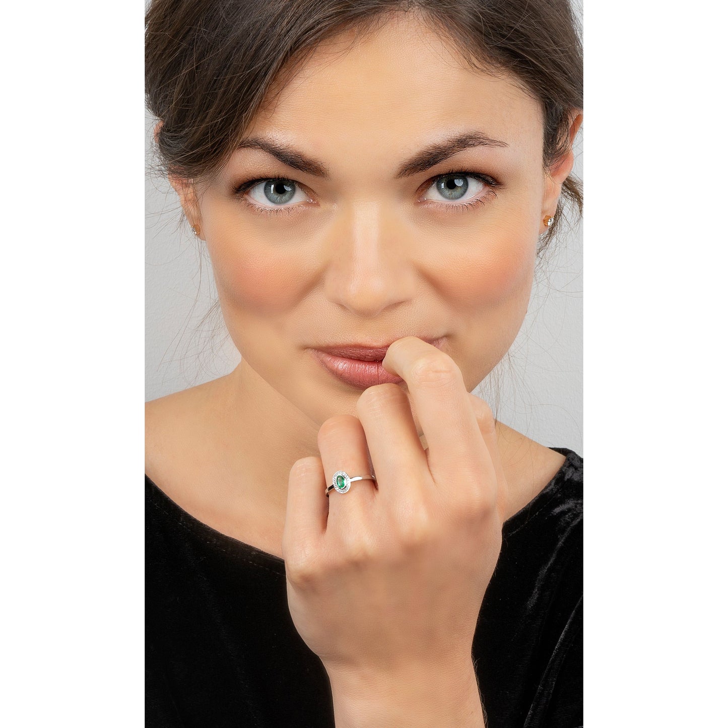 One Element 0,05 ct Brillant Diamant Smaragd Ring aus 585 Weißgold