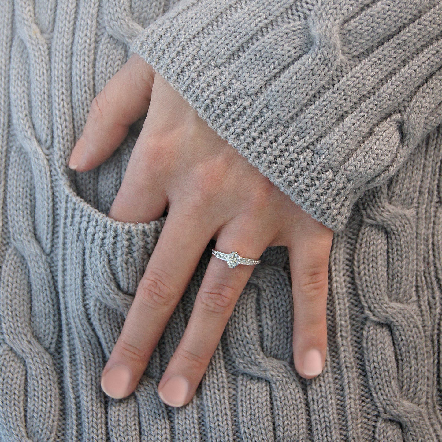 Zirkonia Ring aus 333 Weißgold