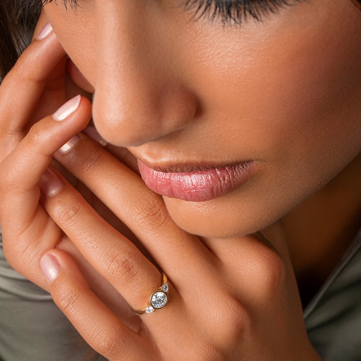 One Element Zirkonia Ring aus 333 Gelbgold