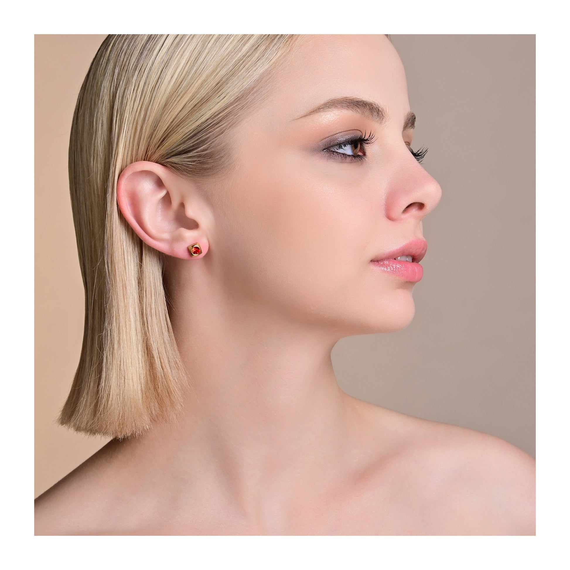 Damen Ohrringe – Ohrstecker aus Edelstahl mit Strass Steinchen