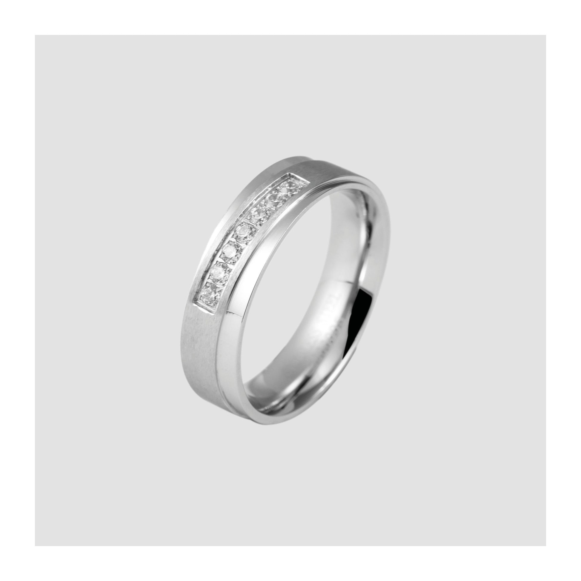 Damen Ring aus Edelstahl mit Strass Steinchen