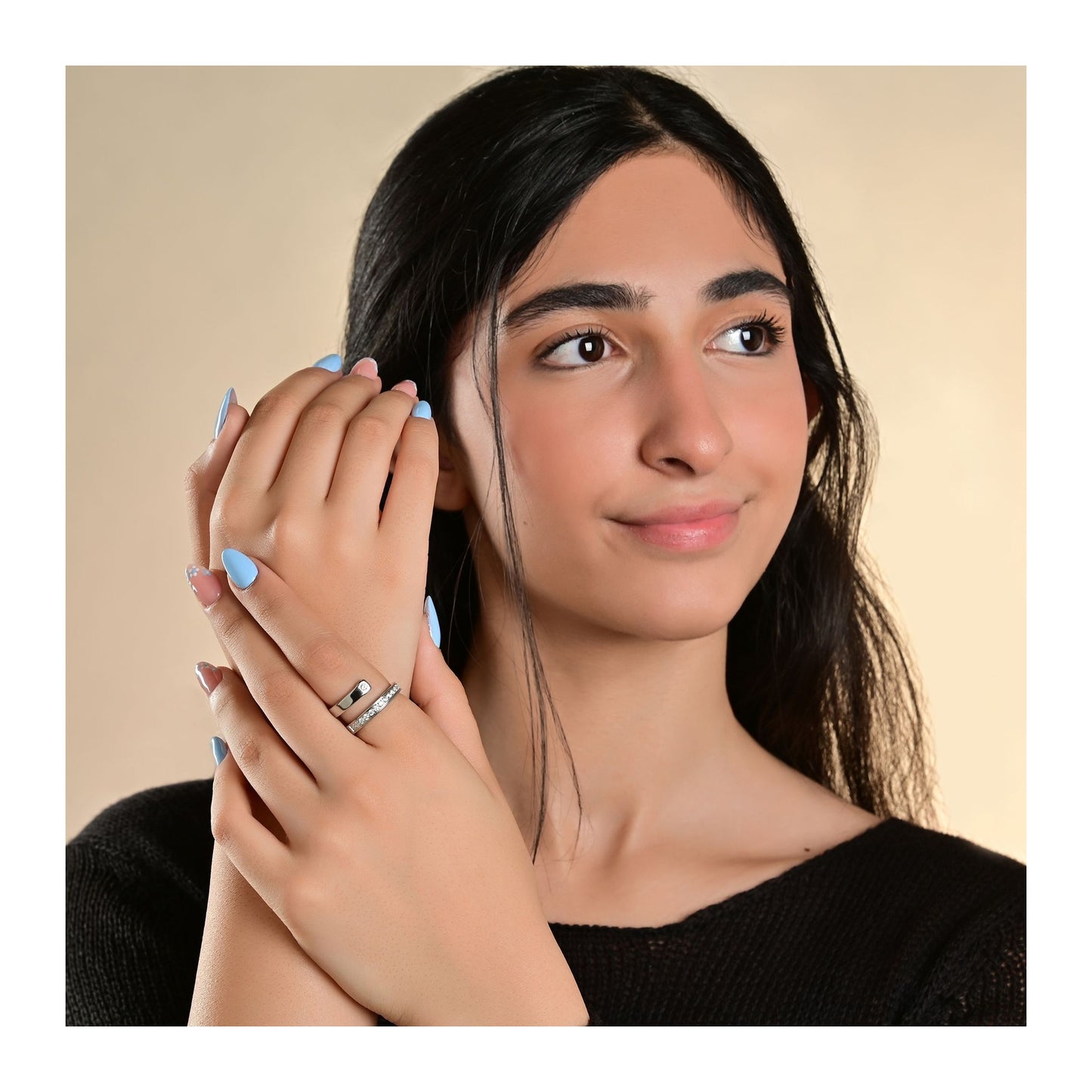 Damen Ring aus Edelstahl mit Strass Steinchen